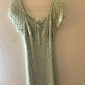 Elegant Lace Dress in Light Green